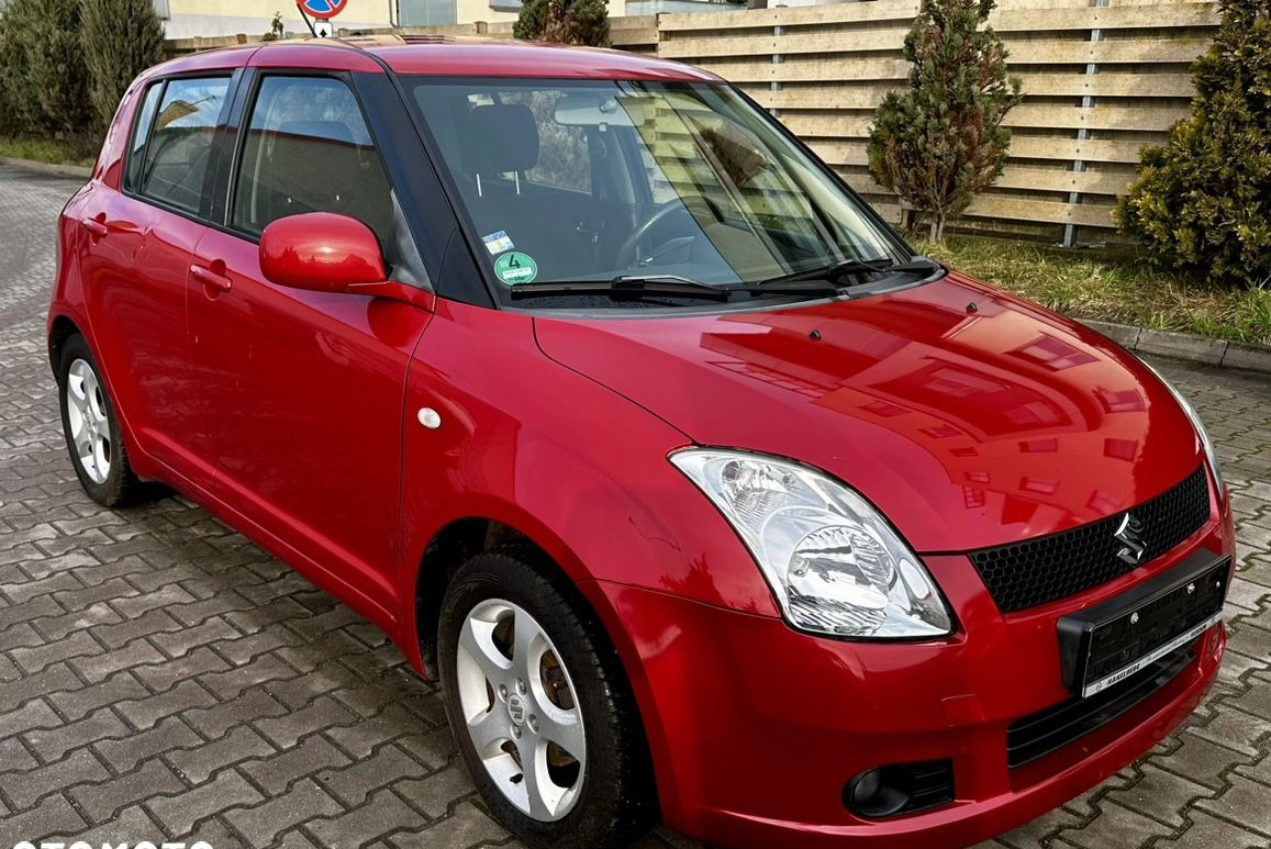 Suzuki Swift cena 12900 przebieg: 199000, rok produkcji 2007 z Szczecin małe 529